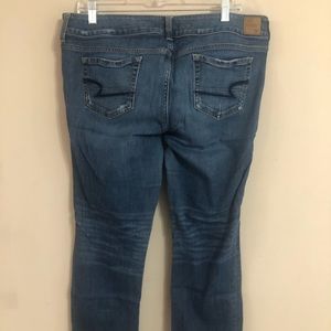 American Eagle Artist Jean Capris